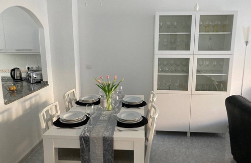 Diputación de Rincón de San Ginés Apartamento | Luxury 2 Bed air conditioned apartment in Bellaluz, 80 yards to pool.