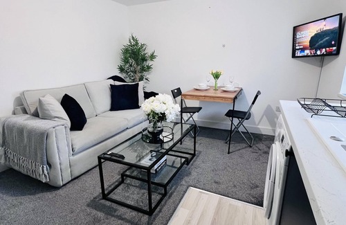 Ainley Top Apartamento | Luxury 2-Bed Apartment Lindley Huddersfield