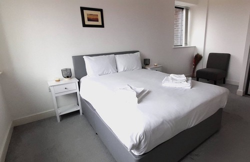Erdington Apartamento | Luxury 2 bed Apt 10 mins to City Centre