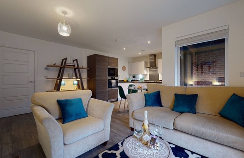Ebbsfleet Valley Apartamento | Luxury 2 Bed Apartment with Parking 18 mins from London