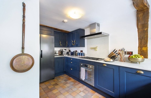 Saffron Walden Casa | Luxury 2 Bed Manor House Hot Tub Cinema Room Skytv