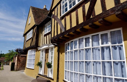 Saffron Walden Casa | Luxury 2 Bed Manor House Hot Tub Cinema Room Skytv