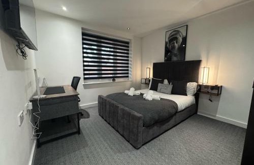 Uxbridge North Apartamento | Luxury 2 Bed West London, Free Parking