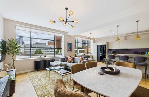 Hoxton Apartamento | Luxury 2-Bedroom Duplex in London's Tech Hub