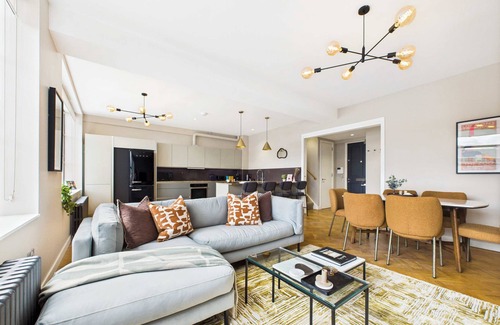Hoxton Apartamento | Luxury 2-Bedroom Duplex in London's Tech Hub
