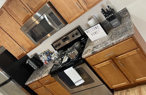 Golden Glades - The Woods Apartamento | Luxury 2 bedroom 2 bath by the beach ✨