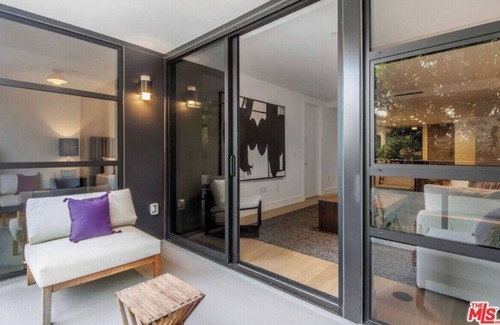 Westwood Condominio | Luxury 2-Bedroom, 2-Bathroom Condo on the Wilshire Corridor