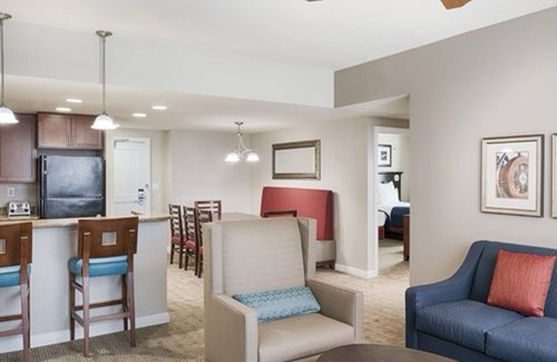 Oxon Hill Complejo | Luxury 2 Bedroom and 2 Bathroom with Full Amenities