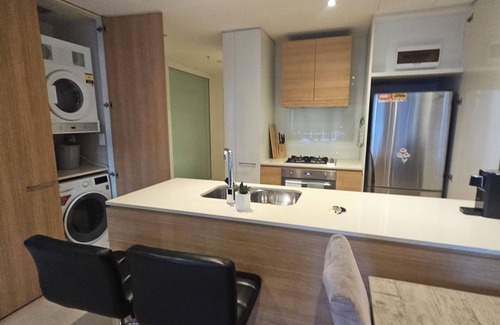 Parramatta Apartamento | Luxury 2-Bedroom Apartment in Parramatta CBD | Pool, Cinema, Gym & Rooftop Bar