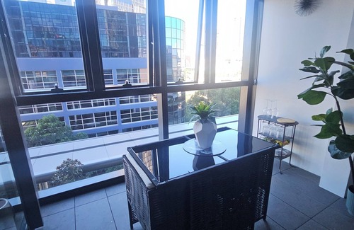 Parramatta Apartamento | Luxury 2-Bedroom Apartment in Parramatta CBD | Pool, Cinema, Gym & Rooftop Bar