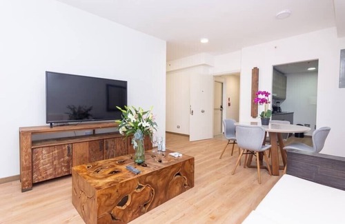 Marbella Condominio | Lujoso apto 2 hab y parking gratis
