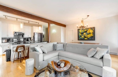 Regional District of Nanaimo Condominio | Luxury 2 bedroom condo next to Rathtrevor Park, amazing ocean views.