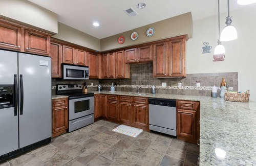 Branson Condominio | Condominio de lujo de 2 dormitorios -, unidad de servicio, excelente ubicación cerca de Branson Landing.