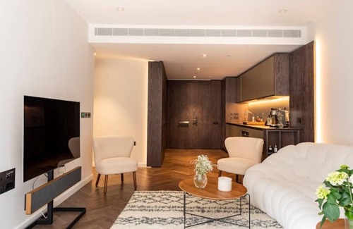 Queenstown Apartamento | Luxury 2 Bedroom Flat in Battersea Power Station!