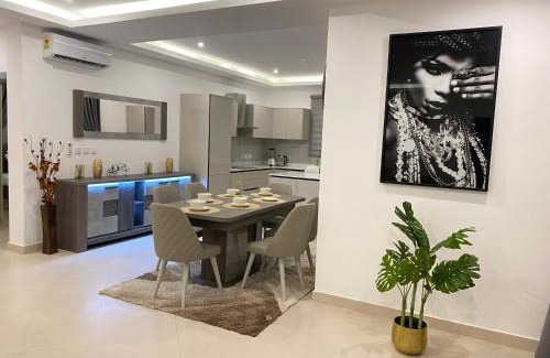 Labone Apartamento | Luxury 2 bedrooms Labone Loft suites