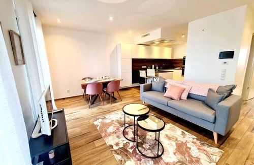 Gasperich Apartamento | Luxury 2 bedrooms with Parking&Terrace
