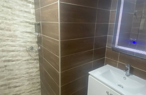 Los Rios Condominio | Luxury 2 beds apt. Pool+Gym. Near CIPLA and CCEP