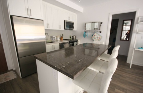 Innisfil Condominio | Condominio de lujo de 2 dormitorios en Friday Harbor Resort - Lake Simcow
