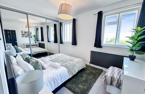 St. Pancras and Somers Town Apartamento | Luxury 2-BR KingsX/Camden Penthouse Apartment