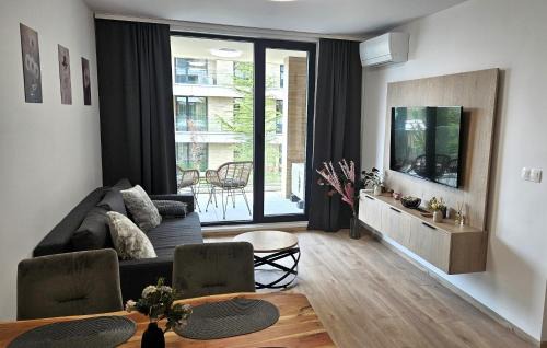 Saints Constantine and Helena Apartamento | Luxury 2 Room Flat Free Parking, Pool and WiFi