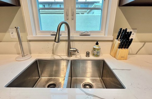 Pasadena Casa | Luxury 2B/2.5B in the Heart of Pasadena!