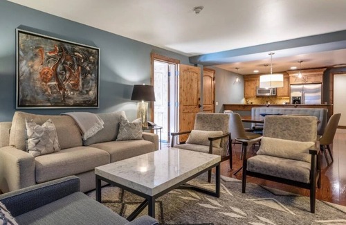 Vail Apartamento | Luxury 2B Residence at The Sebastian - Vail's Best!