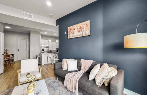 Deep Ellum Apartamento | Luxury 2BD | Deep Ellum | Free Parking | Pool+Gym