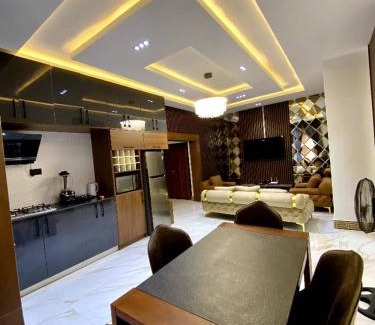 Lagos Apartamento | Luxury 2bed, 24hrs light, Netflix, WiFi in Gbagada