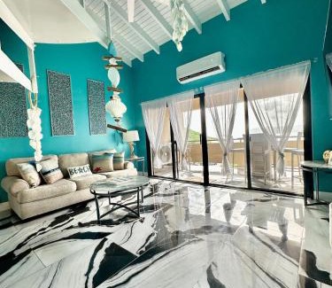 Red Hook Casa | Luxury 2bed 2bath Condo In Downtown Red Hook