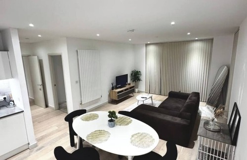 Docklands Apartamento | Luxury 2Bed 2bath with Balcony