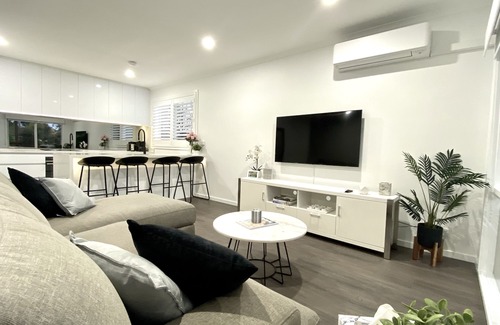 Templestowe Apartamento | **Luxury 2BR APT - Pool/Sauna/Wifi/Shops
