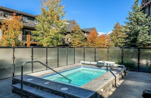Copperstone Resort Apartamento | Luxury 2BR Condo Near Banff & Canmore, Mountain Escape