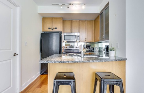 Yorkville Condominio | Condominio de lujo 2BR en Yorkville con estacionamiento!