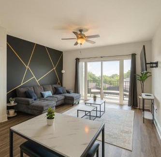Glen Iris Apartamento | Luxury 2BR Condo Steps from UAB Campus 5b