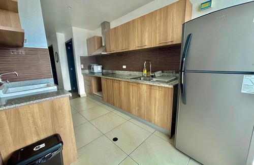 La Colón Apartamento | Apartamento de Lujo 2 Hab + Gimnasio y Vistas | Cerca Embajada España
