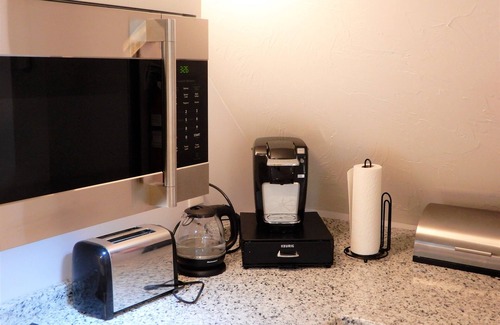 Lyndeborough Apartamento | Luxury 2BR Loft in Nature Fiber Wi-Fi, Pond, Hiking, Skiing & Golf