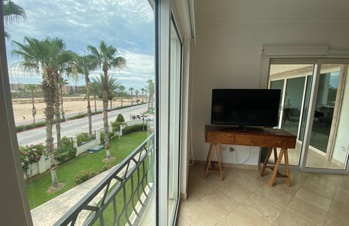 Bouvet Island Condominio | Luxury 2br! Walk to the beach or downtown in 5 min