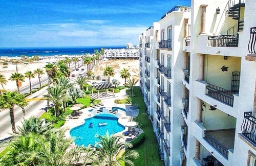 Bouvet Island Condominio | Luxury 2br! Walk to the beach or downtown in 5 min