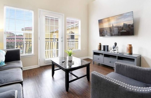 Port Tampa City Apartamento | Luxury 3/2 Loft with Pool - Extended Stay Welcomed