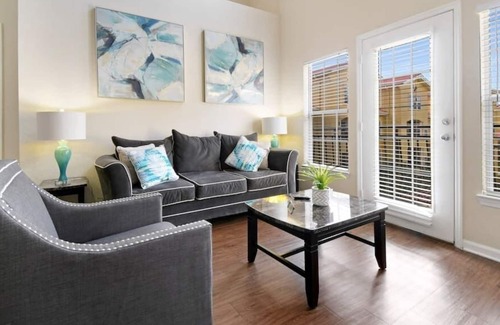 Port Tampa City Apartamento | Luxury 3/2 Loft with Pool - Extended Stay Welcomed