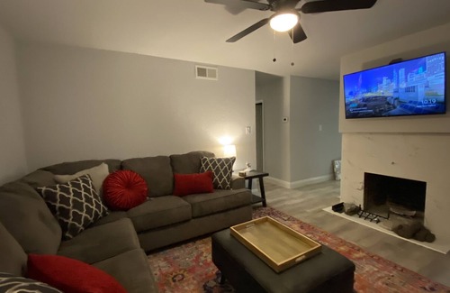 Carmichael Casa | Luxury 3 Bd 3 Ba House All New Interior Pets Welcome Free Parking