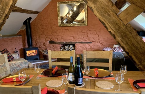 The Vale of Grwyney Otro | Hermosa restaurada casa galesa de 400 años con bañera de hidromasaje de leña