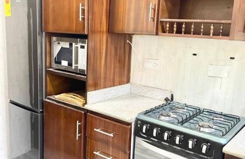 Teshie Apartamento | Luxury 3 Bed Home in Central Accra with Rooftop Terrace and FREE WiFi