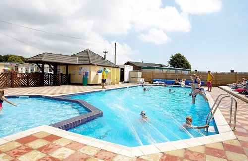Netley Casa | Luxury 3 bed mobile home on the sea