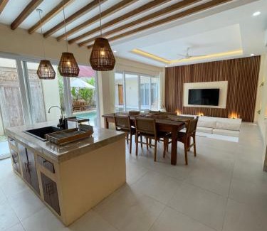 Kuta Villa | Luxury 3 Bed Villa in Kuta with Pool