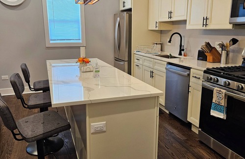 Tri-Taylor Apartamento | Luxury 3-bedroom duplex with AC and WiFi in amazing Chicago