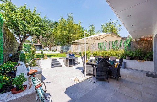St Albans Casa | Luxury 3-Bedroom House with Large Garden & Outhouse in St Albans