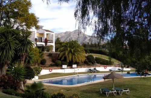 Benahavis Casa | LUXURY 3 BEDROOM HOUSE AT LA QUINTA GOLF COURSE OCEAN and MOUNTAIN VIEW