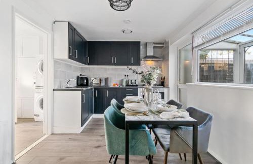 Ashford Apartamento | Luxury 3 bedroom house in Ashford with WiFi and Free parking