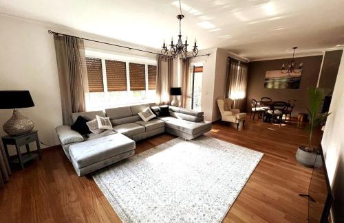 Perosa Argentina Apartamento | Luxury 3 bedroom Grand Chalet